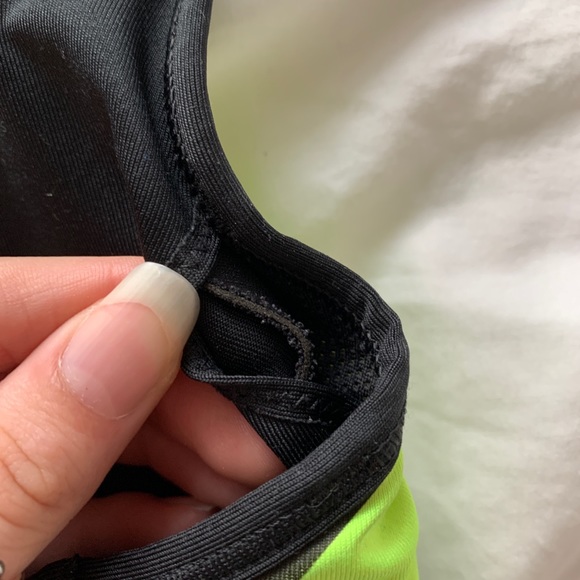 Nike Sports Bra - Picture 5 of 6